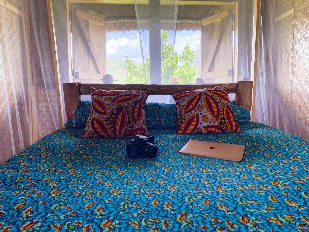 Mwamba Kelele Lodge Fort Portal Exteriér fotografie