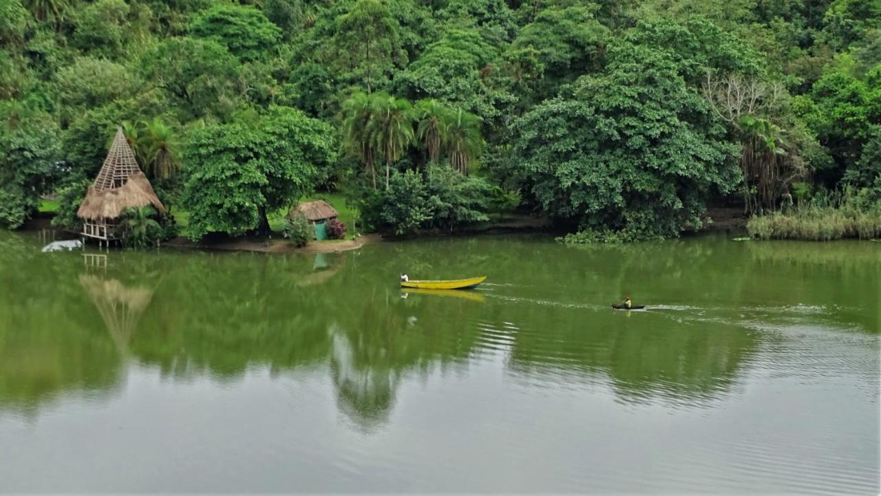 Mwamba Kelele Lodge Fort Portal Exteriér fotografie