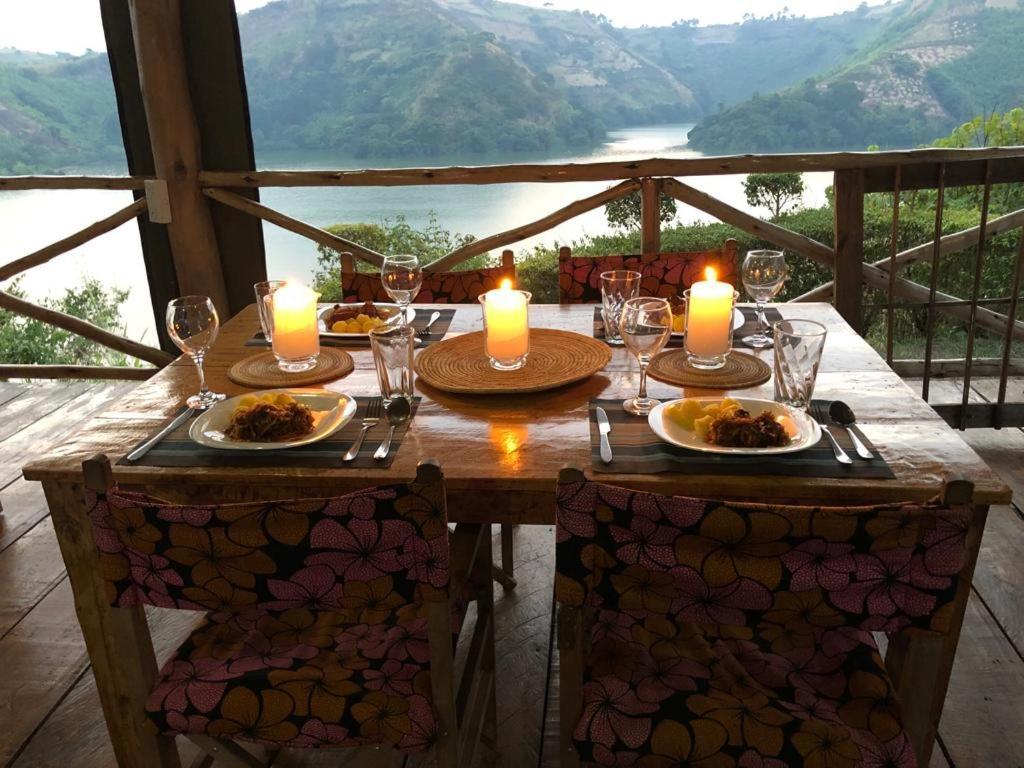 Mwamba Kelele Lodge Fort Portal Exteriér fotografie
