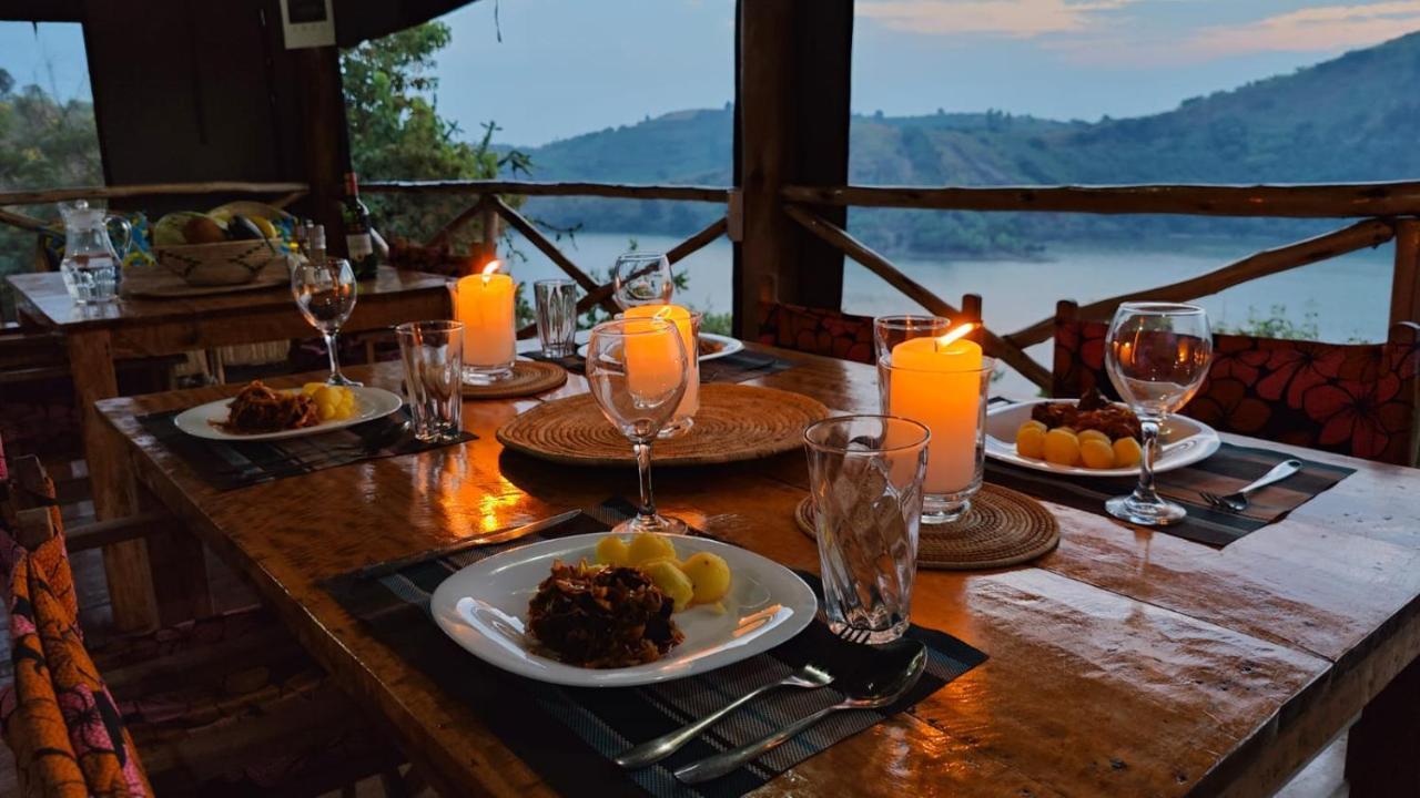 Mwamba Kelele Lodge Fort Portal Exteriér fotografie