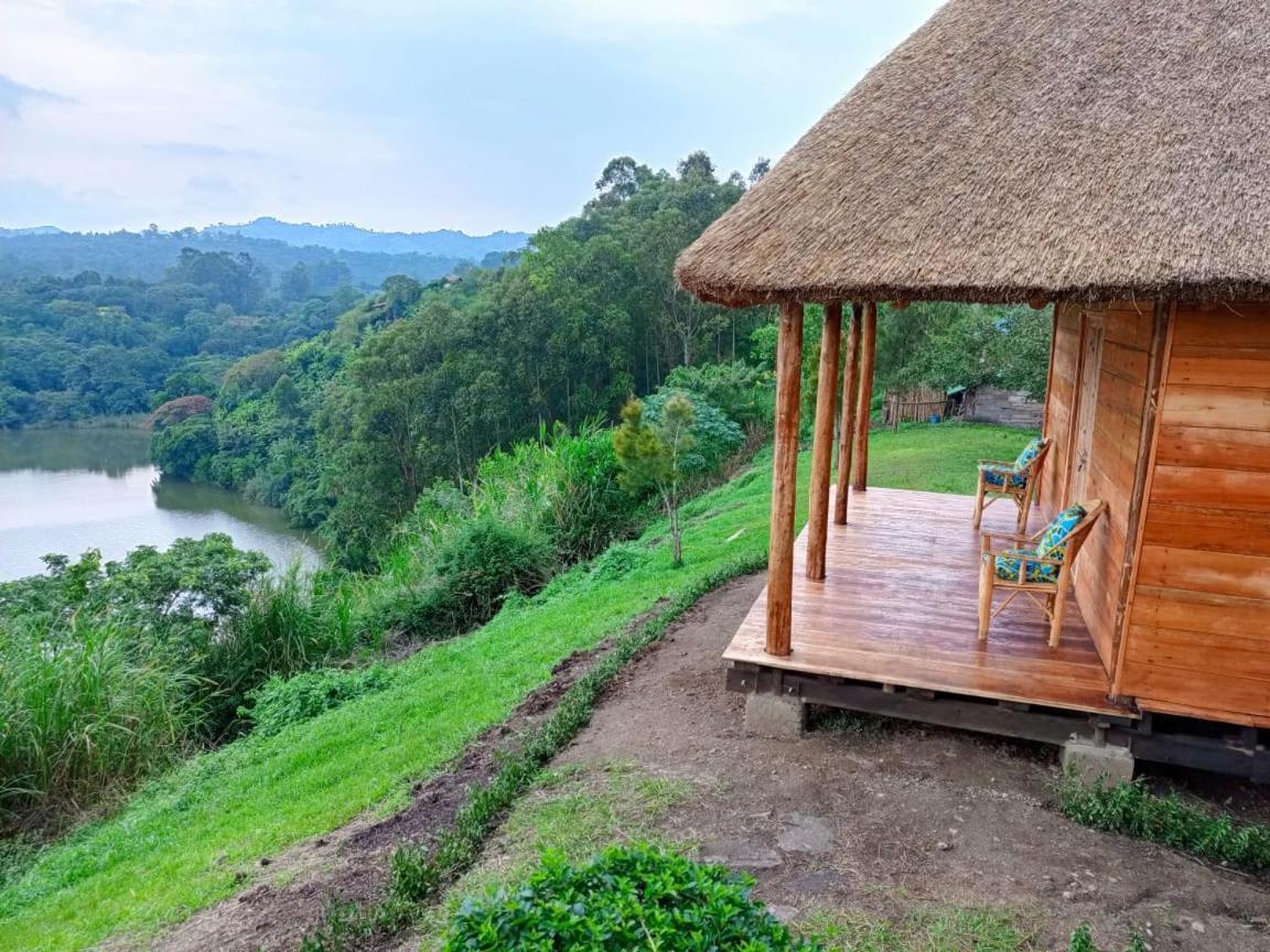 Mwamba Kelele Lodge Fort Portal Exteriér fotografie