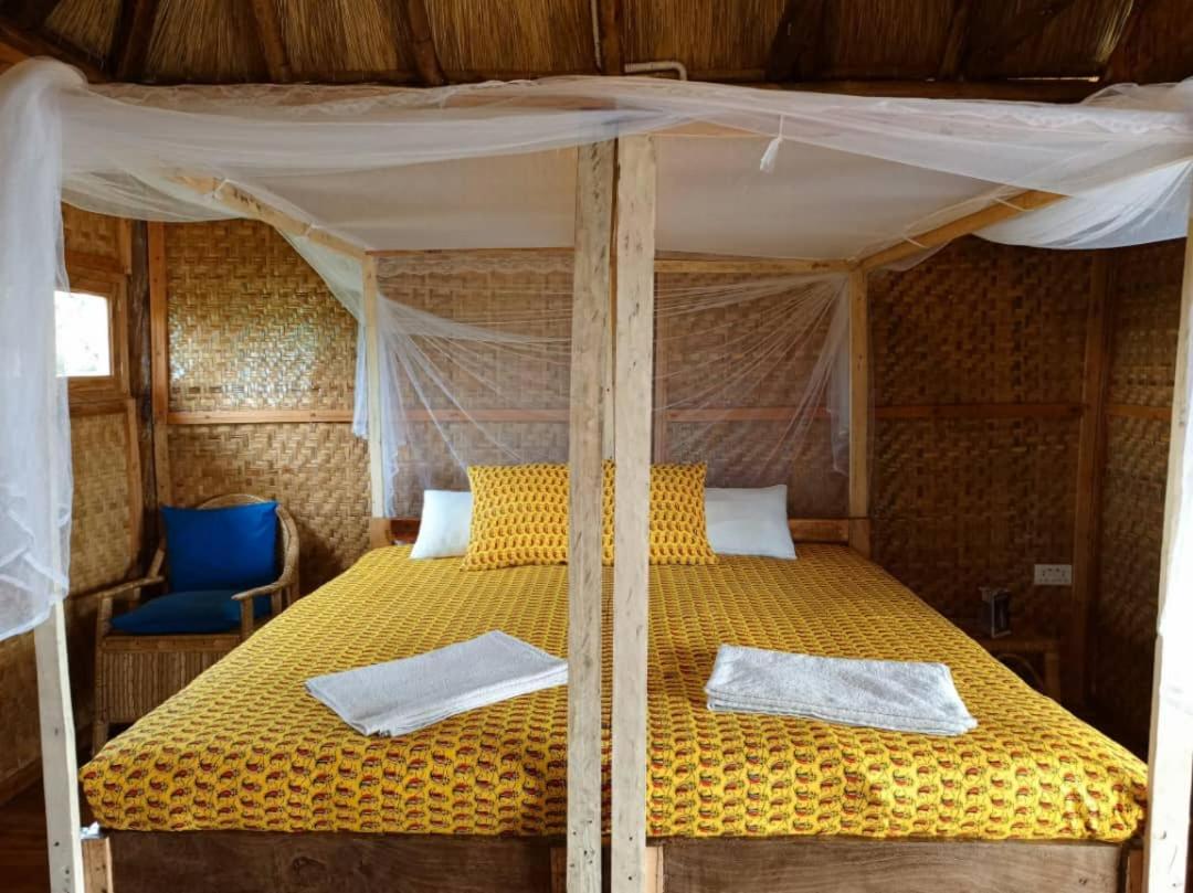 Mwamba Kelele Lodge Fort Portal Exteriér fotografie