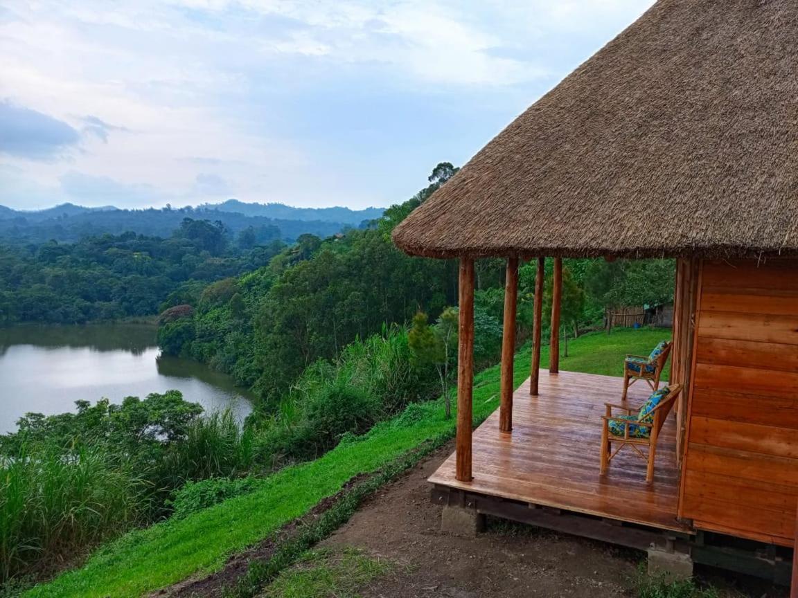 Mwamba Kelele Lodge Fort Portal Exteriér fotografie