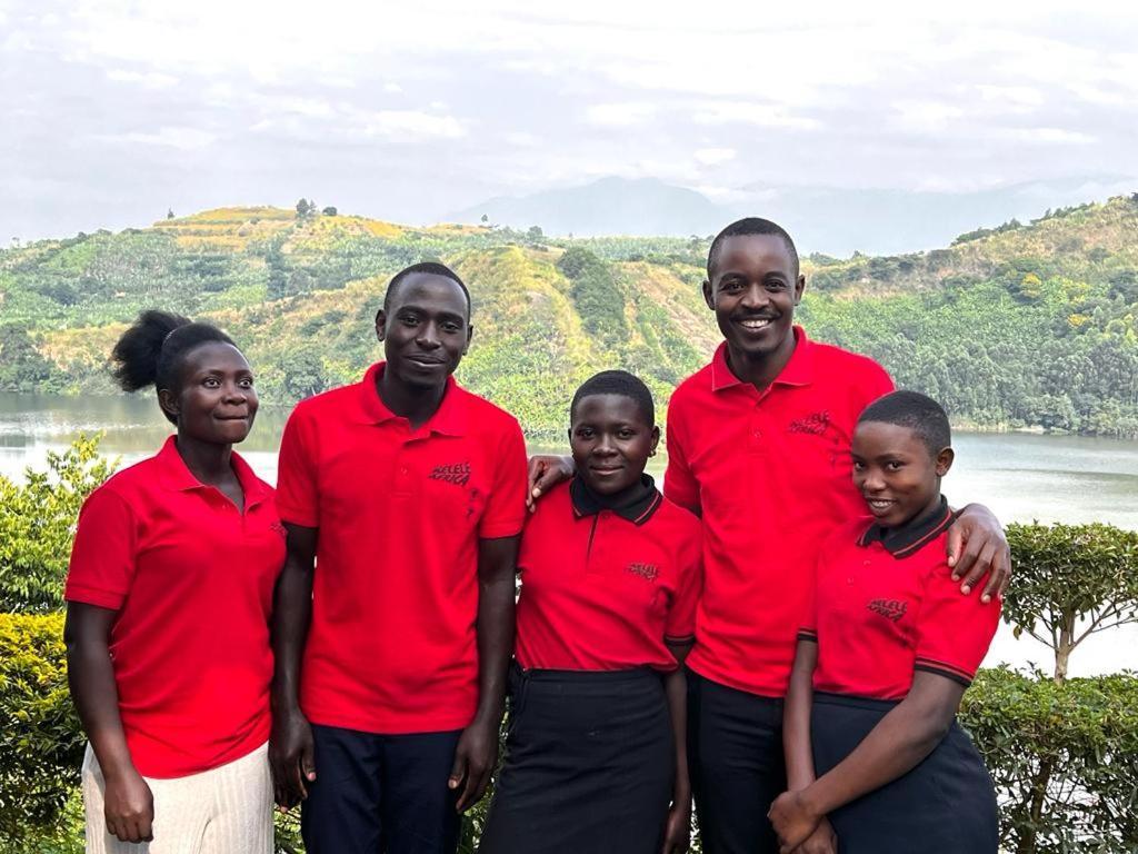 Mwamba Kelele Lodge Fort Portal Exteriér fotografie