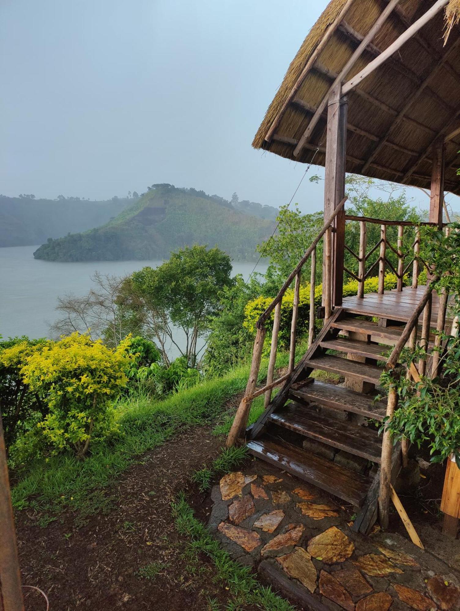 Mwamba Kelele Lodge Fort Portal Exteriér fotografie