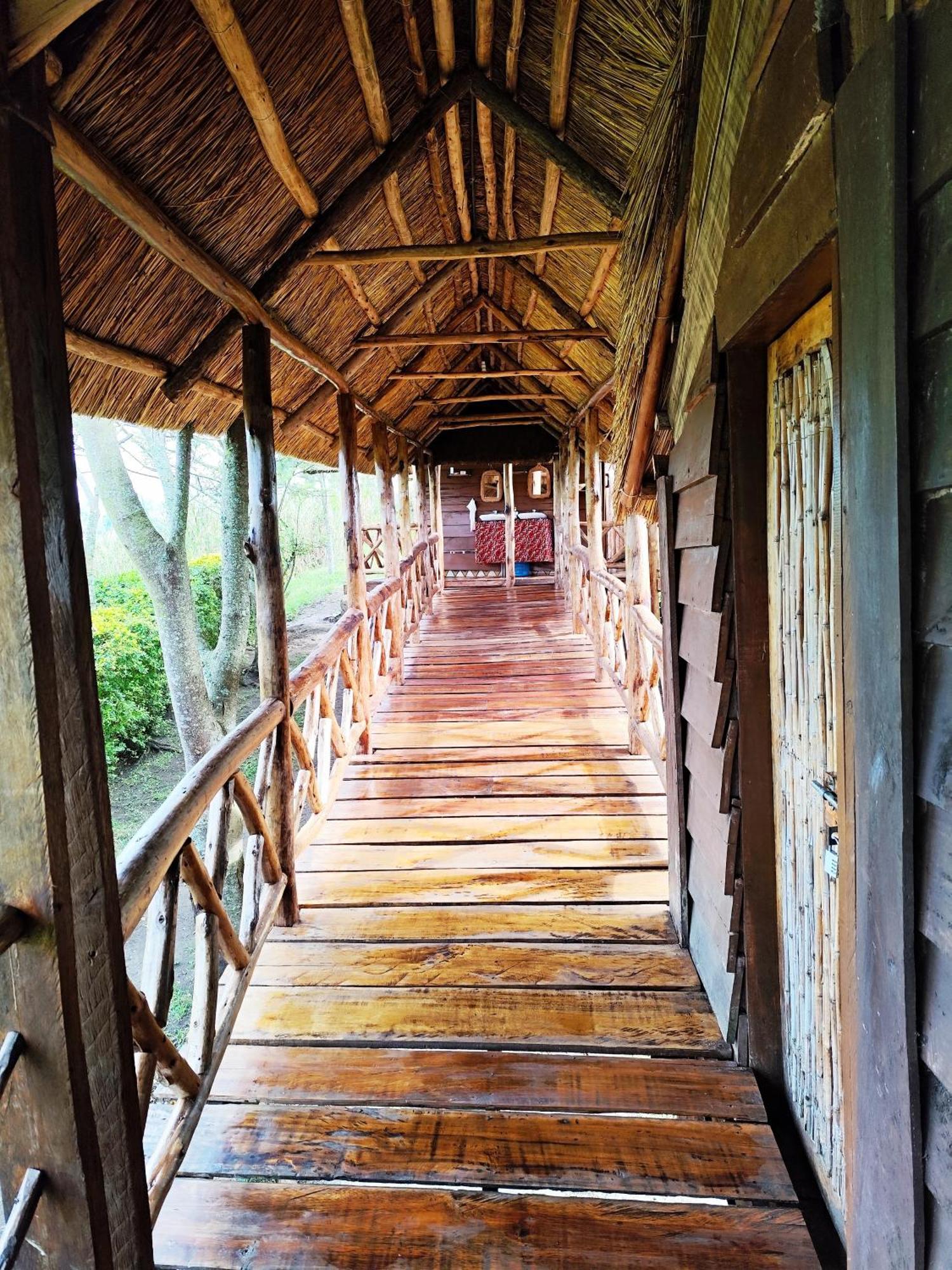 Mwamba Kelele Lodge Fort Portal Exteriér fotografie